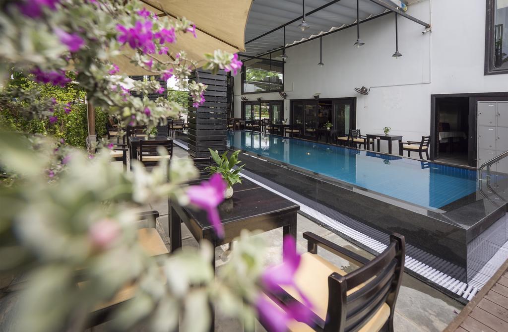 Sea Flower Hotel Дананг Экстерьер фото