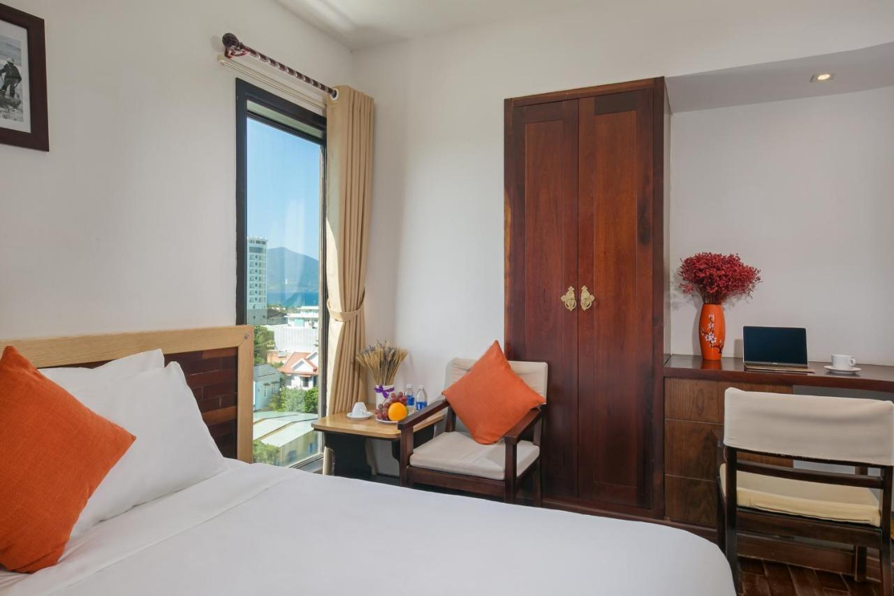 Sea Flower Hotel Дананг Экстерьер фото